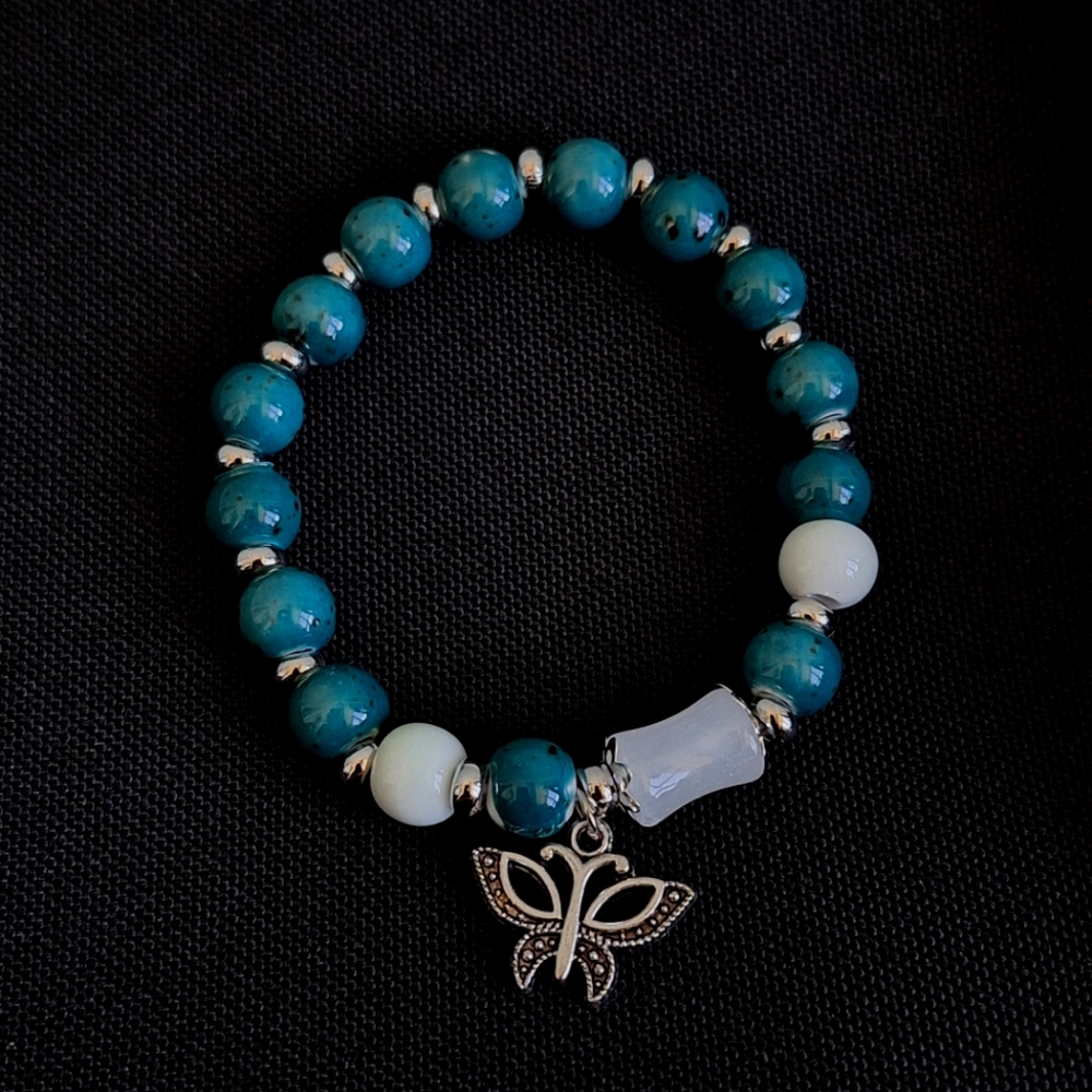 💎 3/$25 Elegant Teal Ceramic Beaded Bracelet with Silver Accents